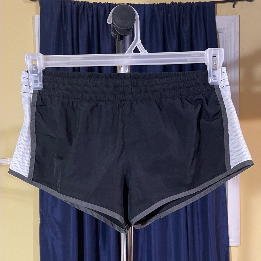 SO Women’s Running Shorts Size S Black Gray Athletic Gym Workout Dolphin Hem